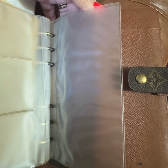 Louis Vuitton Monogram Agenda Cover - Picture 10 of 12